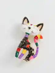 Белый брошь женская "Кошка"