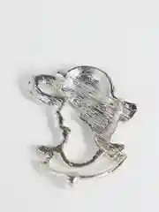 Серебряный брошь женская