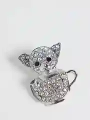 Золотой брошь женская "Котенок в кружке"