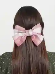 Конфетный бант для волос , на заколке