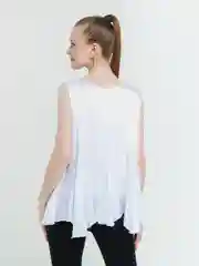 Белый женский топ, блузка