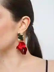 Красный серьги-лепестки висячие