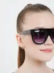 Черный женские солнцезащитные очки