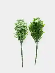 Белый букет искусственной зелени