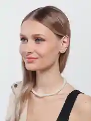 Белый бусы из искусственного жемчуга