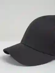 Кепка с коротким козырьком