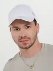 Белый классическая бейсболка с сеткой, однотонная, без принта