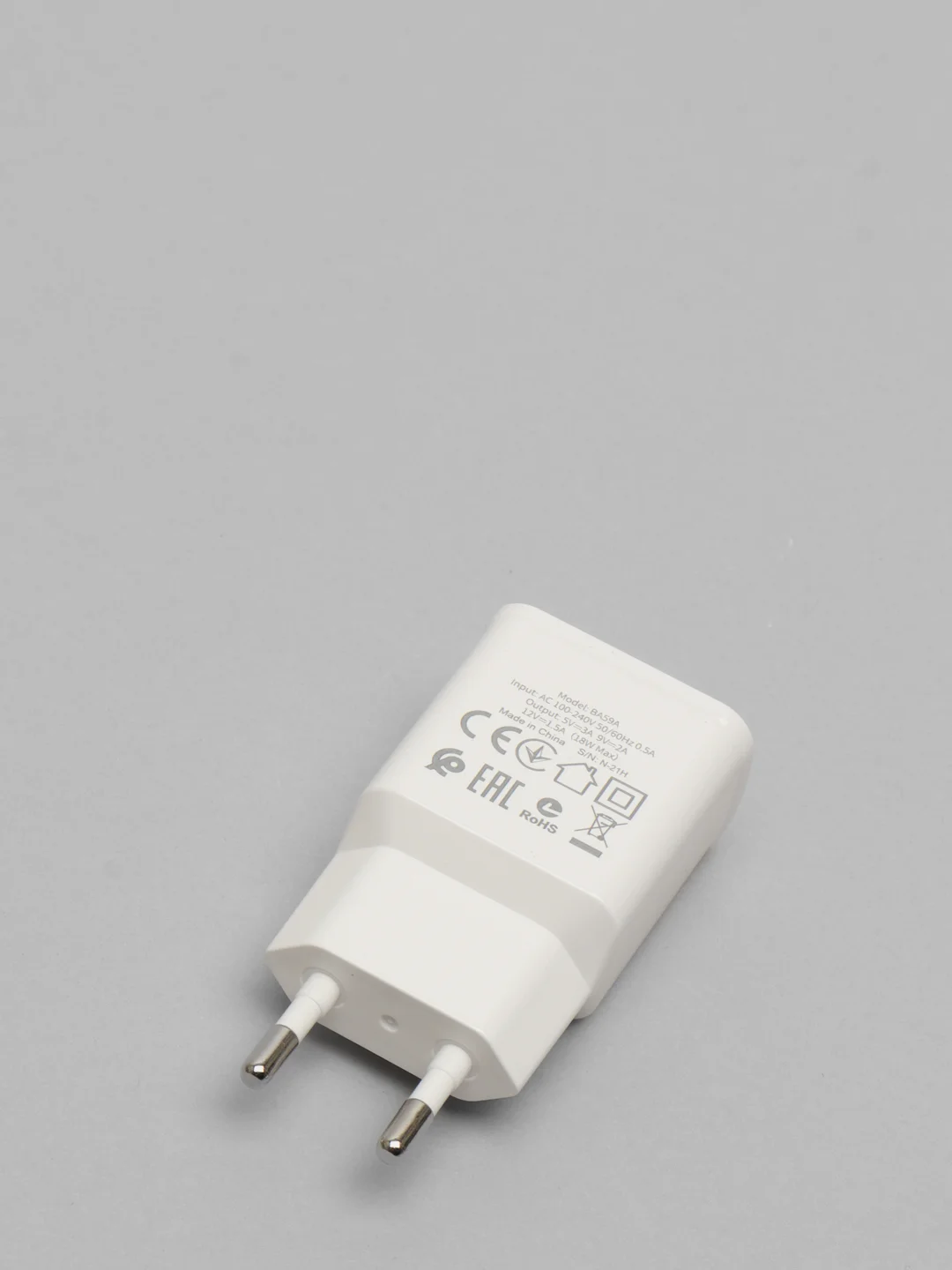 Белый зарядное устройство Borofone BA59A (1xUSB, QC 3.0, 18W+ опц.кабель Micro-USB или Type-C)