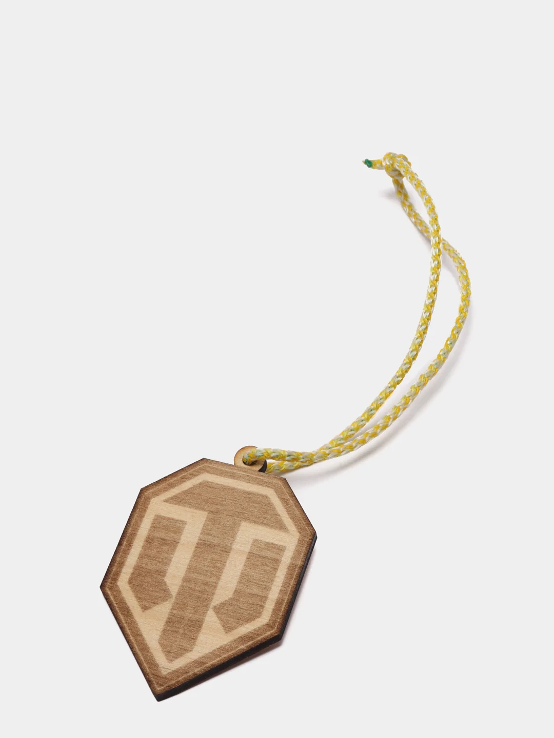 Подвеска на зеркало автомобиля из дерева World of tanks