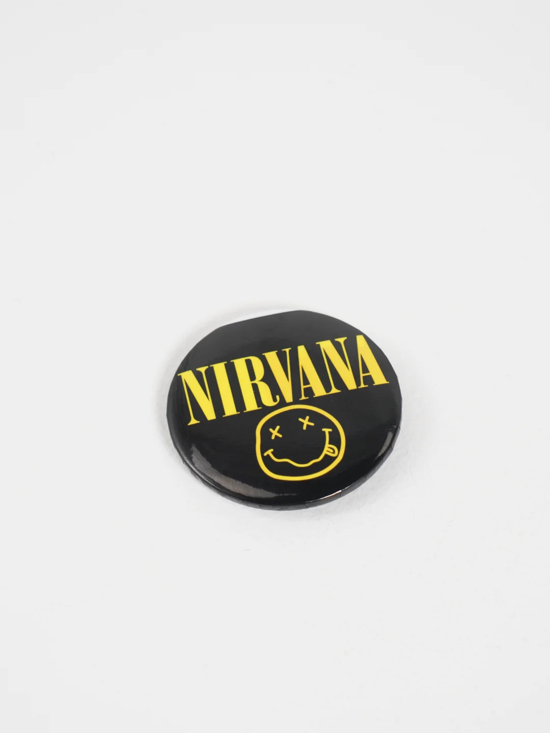 Белый значки Nirvana большие 56 мм, Нирвана