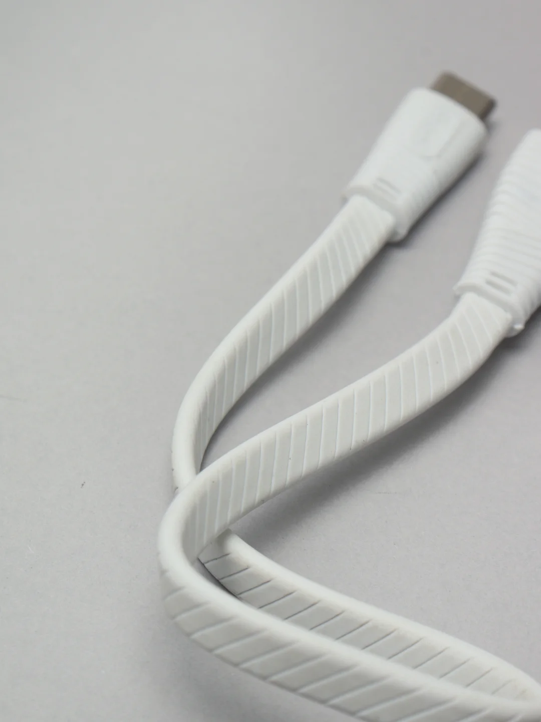 Белый кабель для зарядки LENYES LC 25см Lightning , Type-C, micro-USB