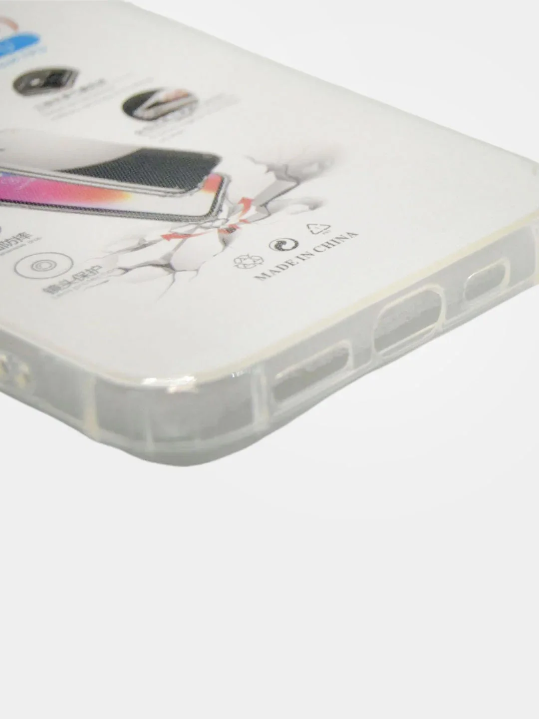 Силиконовый чехол iPhone 13 усиленные углы, защита вокруг камер, прозрачный