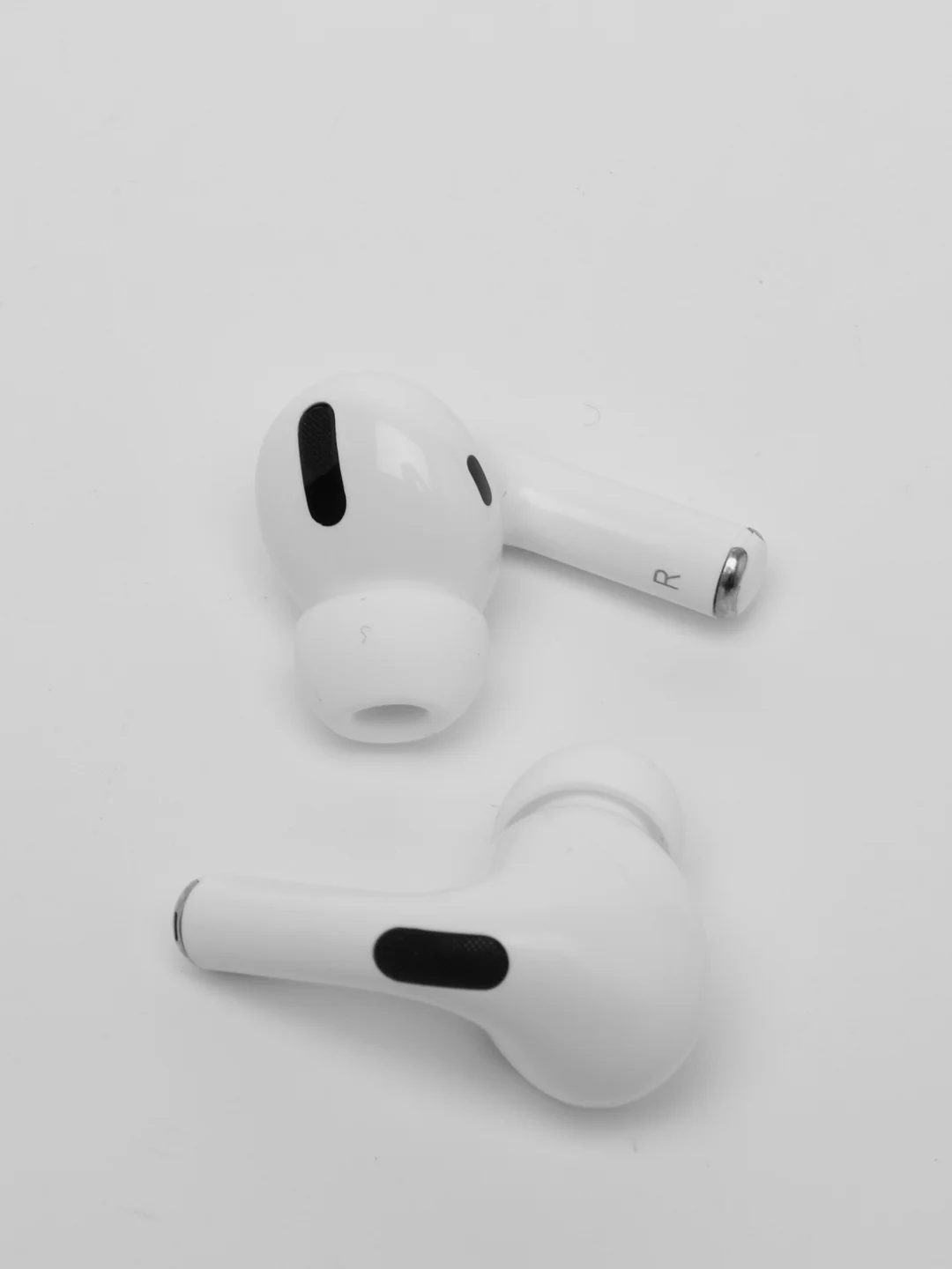 Наушники беспроводные AiPodс Pro для iPhone и Android, с шумоподавлением,микрофоном,чехол