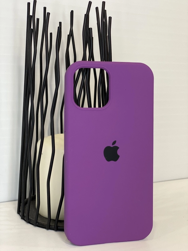 Чехлы на iPhone 11, 12, 12 Pro Silicone