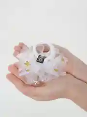 Белый бантик на резинке