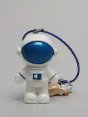 Лазурный брелок с космонавтом и подвесками, 4 цвета