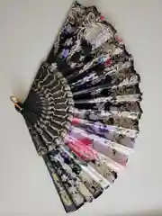 Черный веер