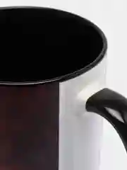 Черный кружка CoolPodarok "Тигренок. Голубые глаза"