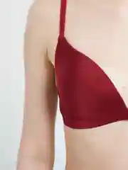 Красный бюстгальтер без косточек