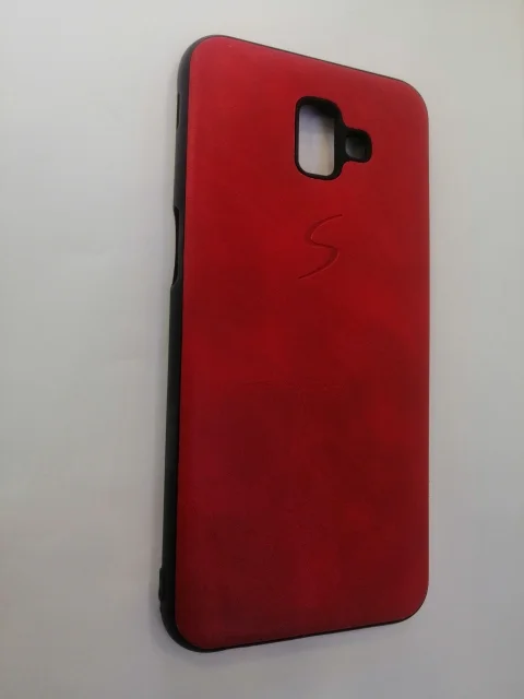 Алый силиконовый усиленный чехол Samsung J6 +(Plus)