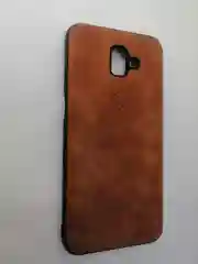 Алый силиконовый усиленный чехол Samsung J6 +(Plus)