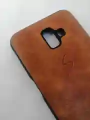 Алый силиконовый усиленный чехол Samsung J6 +(Plus)