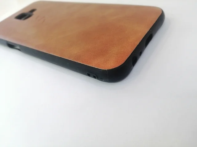 Алый силиконовый усиленный чехол Samsung J6 +(Plus)