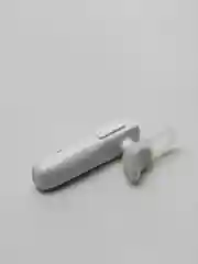 Белый bluetooth-гарнитура