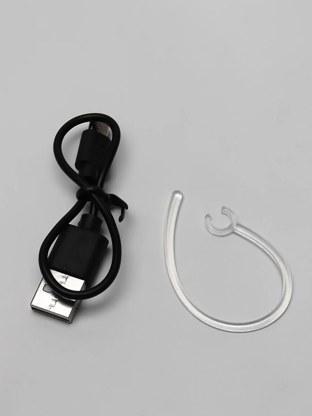 Белый bluetooth-гарнитура