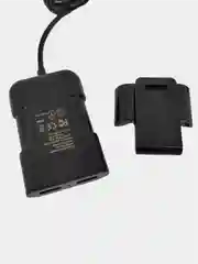 Белый автомобильное зарядное устройство USB с удлинителем 1,6 м, с дополнительными разъемами
