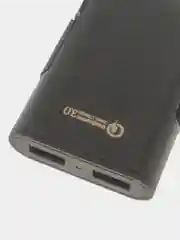 Белый автомобильное зарядное устройство USB с удлинителем 1,6 м, с дополнительными разъемами