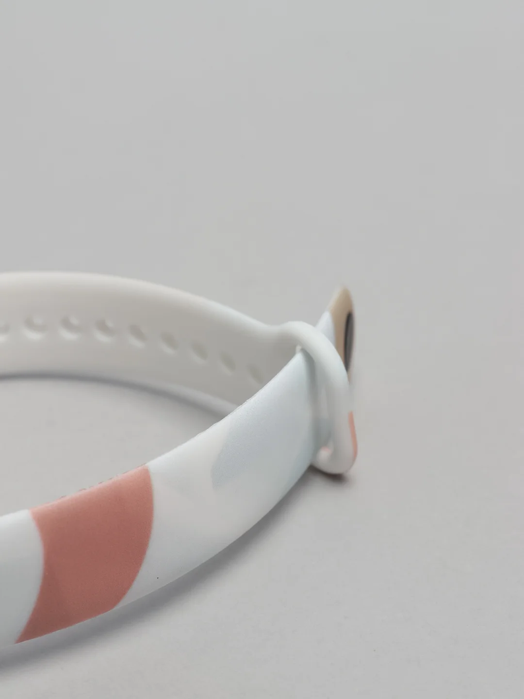 Бежевый силиконовый ремешок с принтом для Xiaomi Mi Band 3 / 4 / 5 / 6