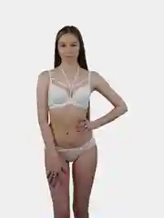 Белый комплект нижнего белья со стрепами
