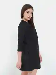 Черный платье с карманами