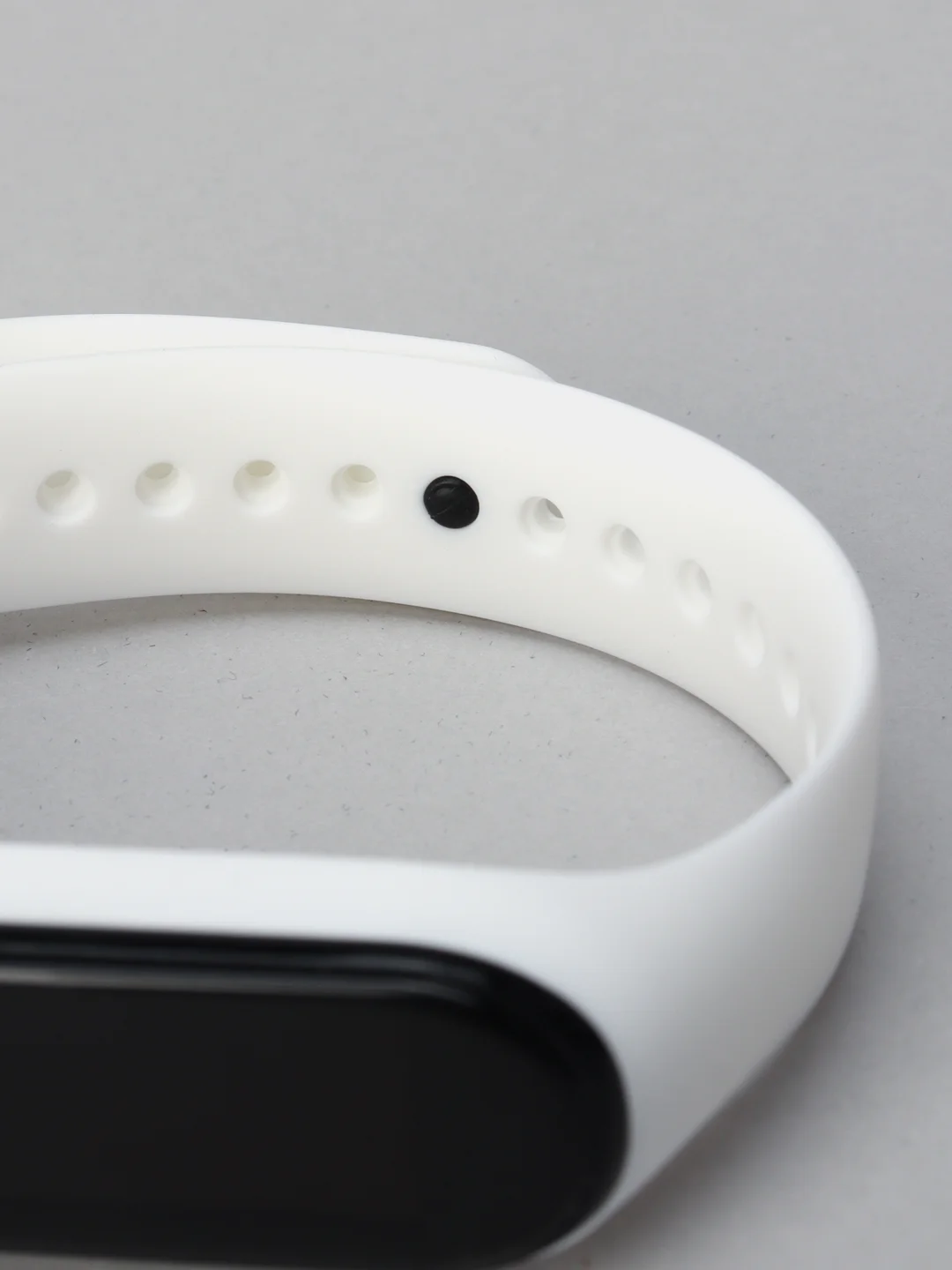 Белый силиконовый ремешок Xiaomi Mi Band 5, 6