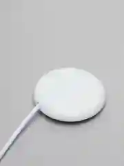Беспроводное зарядное устройство с присосками fast charge