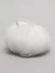 Белый мочалка  для тела "Шар цветной"