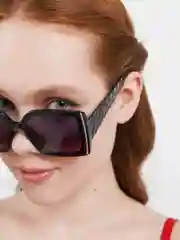 Черный солнцезащитные очки