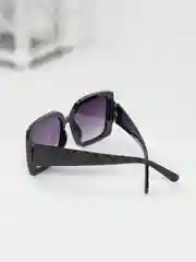 Черный солнцезащитные очки