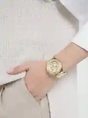 Молочный часы наручные, женские, цветные