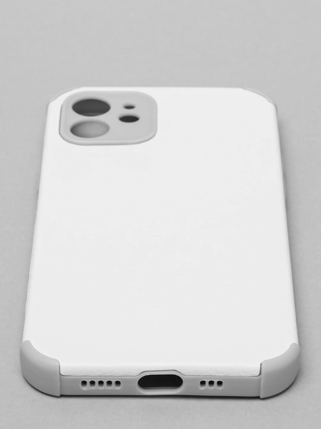 Белый чехол на iPhone 13 /12/ 11 Pro Max Mini/ XS/ X/ XR/ 7/ 8/+