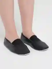 Черный чешки белые и чёрные