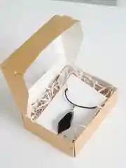 Белый кулоны из эпоксидной смолы, ручной работы