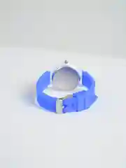 Голубой кварцевые часы