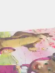 Розовый пазл картонный "Маша и медведь"
