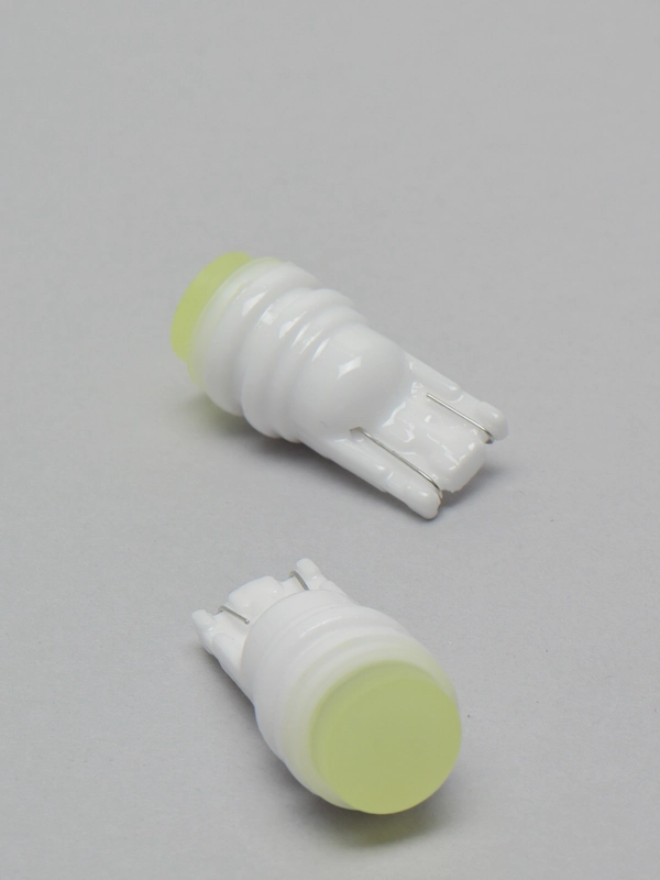 Светодиодные лампы (2шт) в габарит, салон, подсветка номера Т10 1COB ceramic
