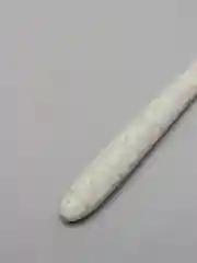 Белый зубная щетка в тубе белая с мягкой щетиной