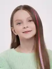 Розовый цветные пряди на заколке