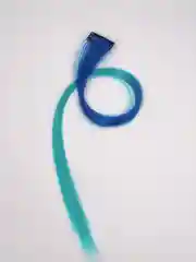 Индиго цветные пряди на заколке
