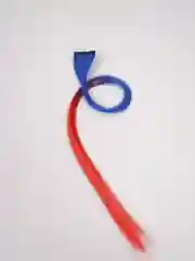 Синий цветные пряди на заколке